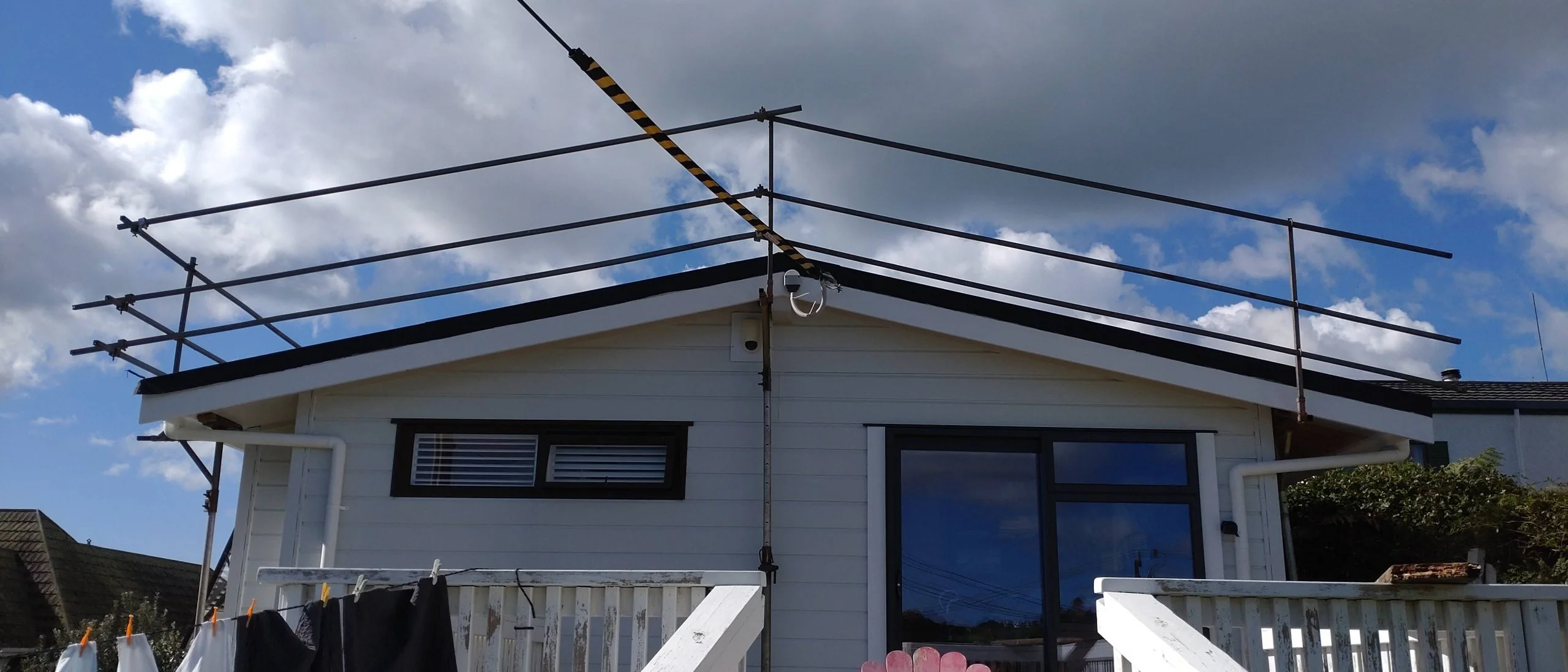 roof edge protection barrier